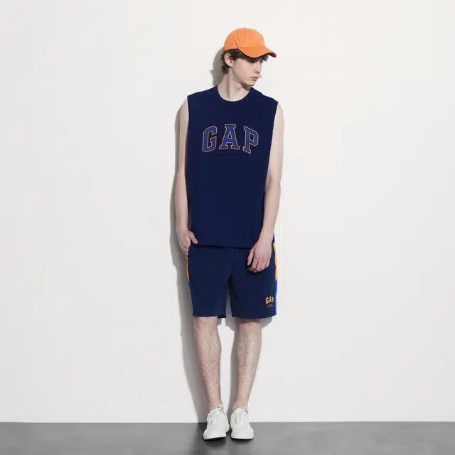 GAP Sleeveless Logo Tank White