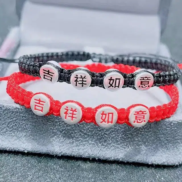999