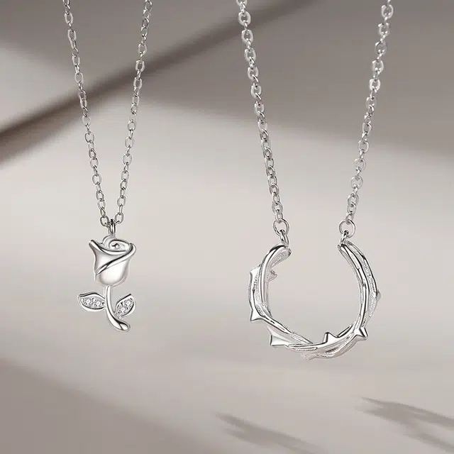 925