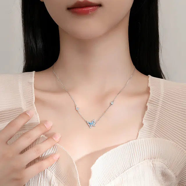 S925