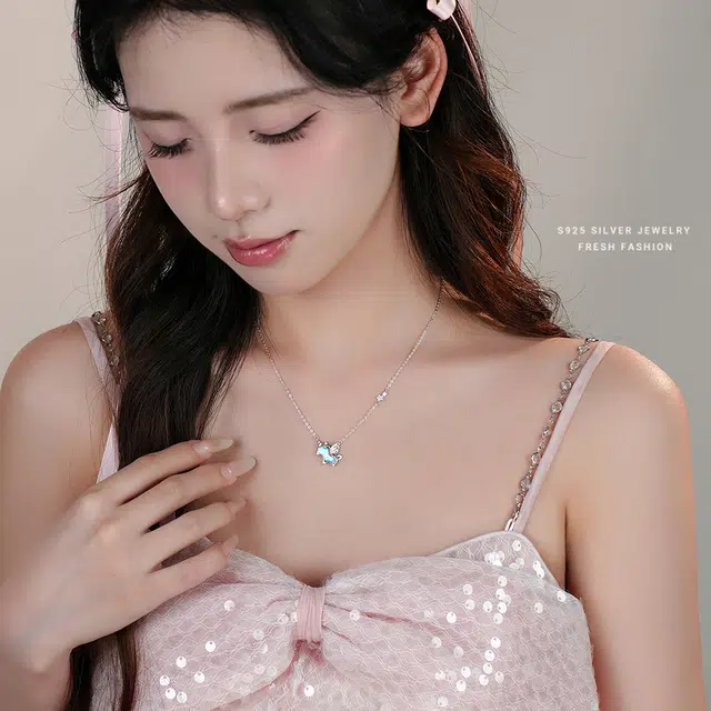 S925