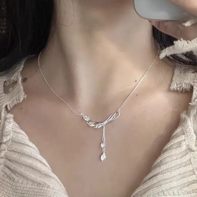 990