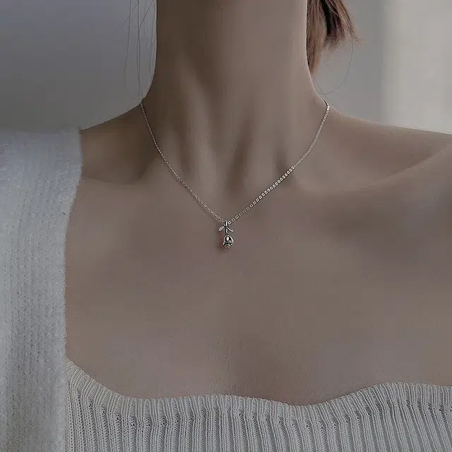 S925