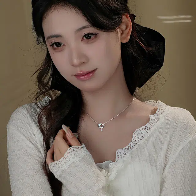 S925