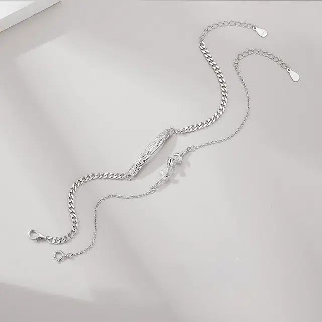 S925