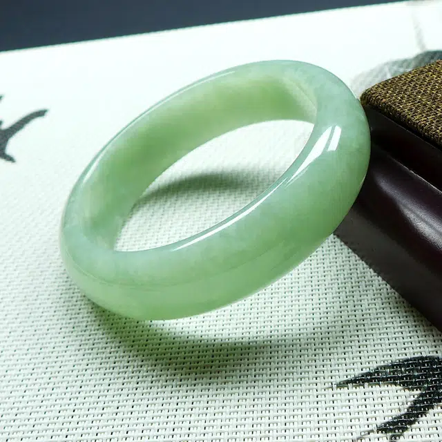 58.4mm