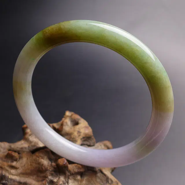 56.6mm40.18g