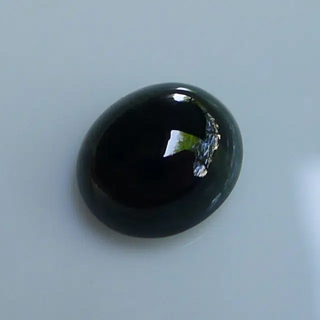 0.44g