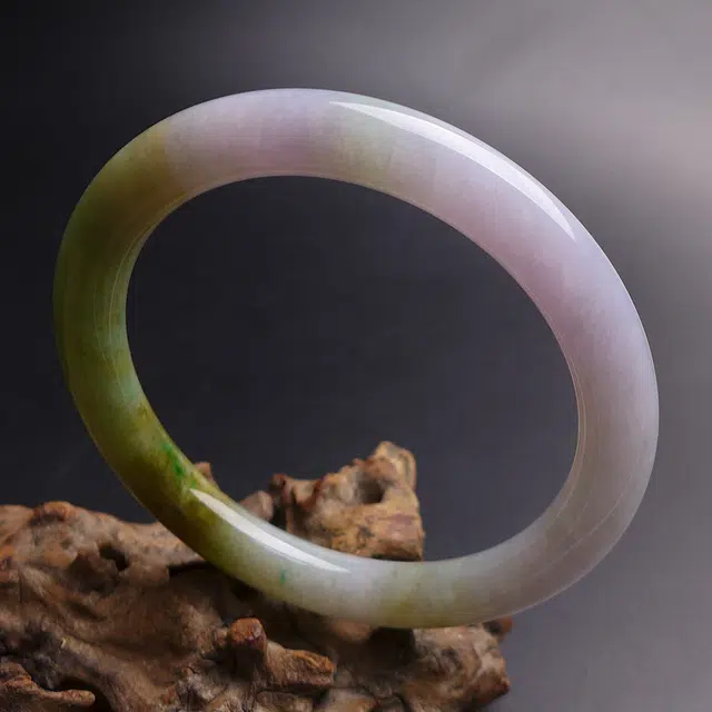56.6mm40.18g