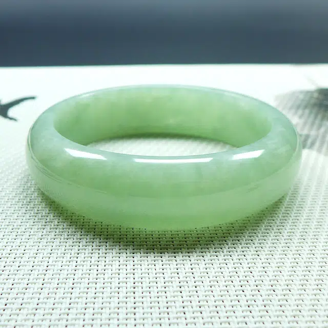 58.4mm