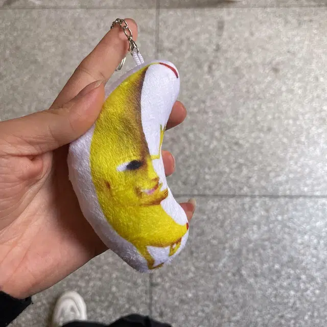 安之静雅 一条香蕉搞怪会发音的钥匙扣 玩偶 毛绒挂件