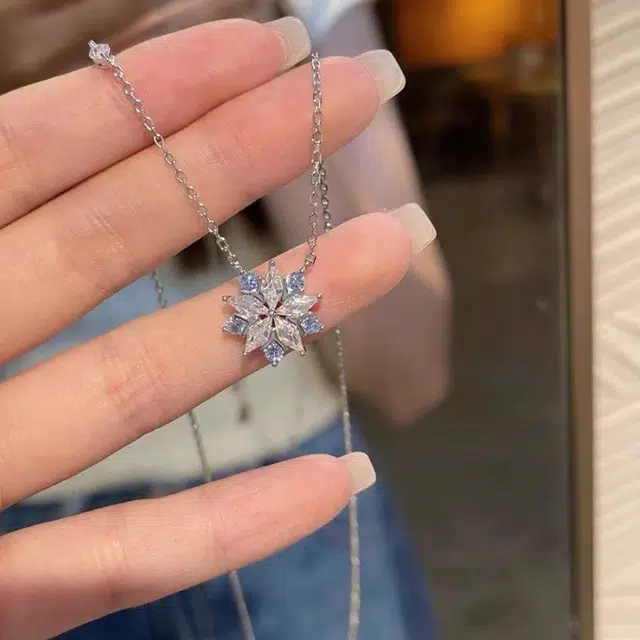 【冰雪花】 艾卡拉 小众轻奢百搭设计女友闺蜜 银 项链 男女同款情侣款