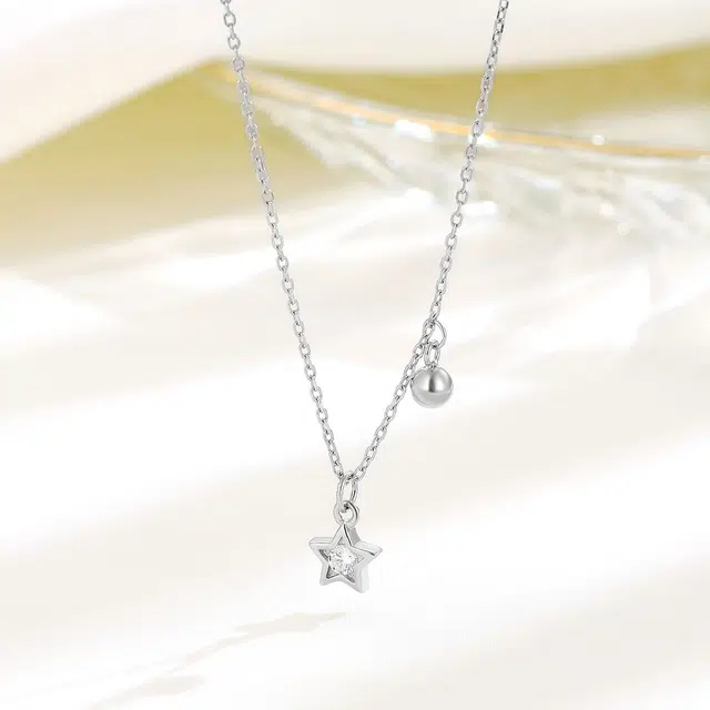 【幸运星】 艾卡拉 星星小众气质饰品简约五角星锁骨链时尚配饰设计 银 项链 男女同款情侣款