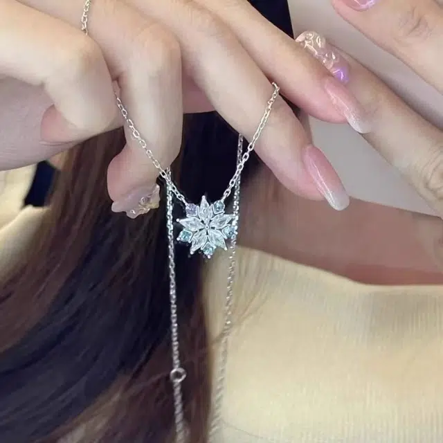 【冰雪花】 艾卡拉 小众轻奢百搭设计女友闺蜜 银 项链 男女同款情侣款