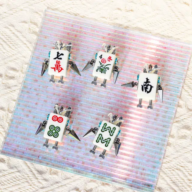 木小魔 麻将 朋克机器人纯手工创意躺赢麻将 树脂 项链 男女同款情侣款