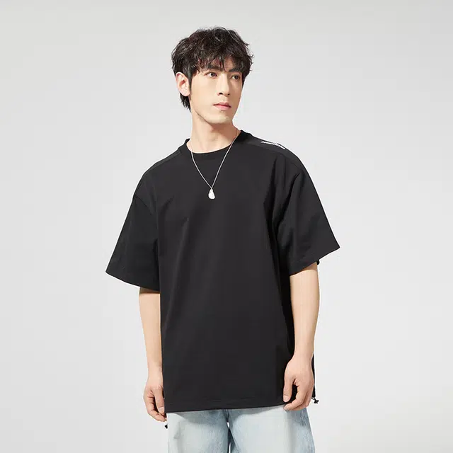 ZUO T