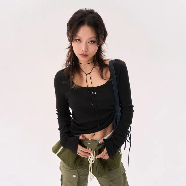 CHUU T