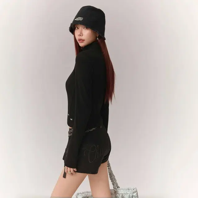 CHUU T T