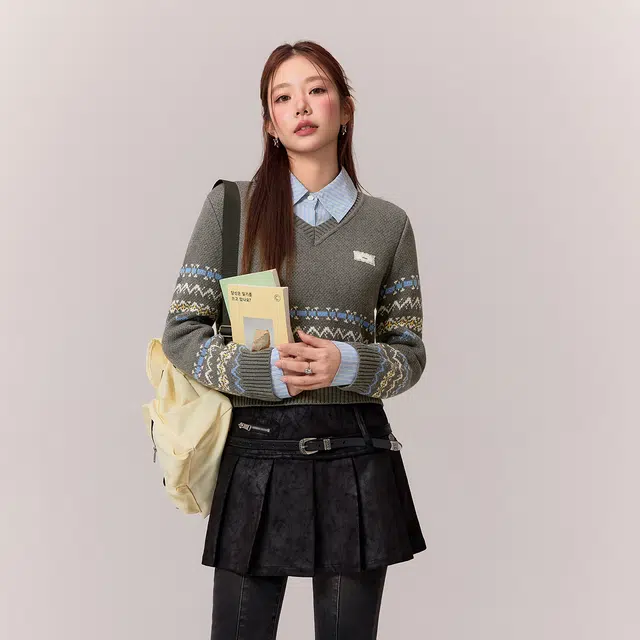 CHUU V