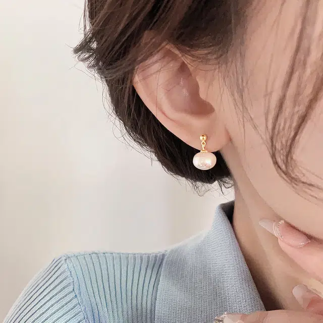 伊灿 韩版精致小众设计感高级 电镀真金 仿珍珠 耳钉 女款