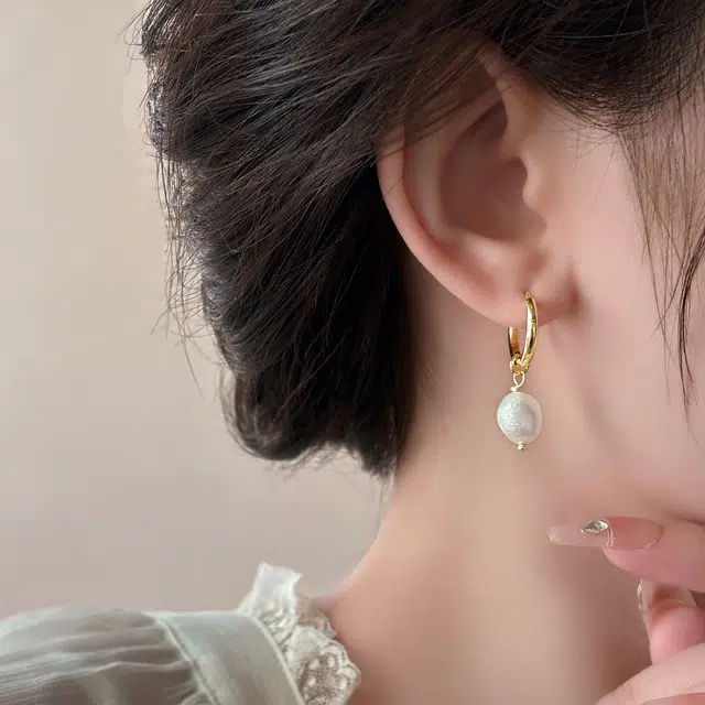 伊灿 小众设计感高级 镀金 仿珍珠 耳环 女款 温柔时尚通勤百搭