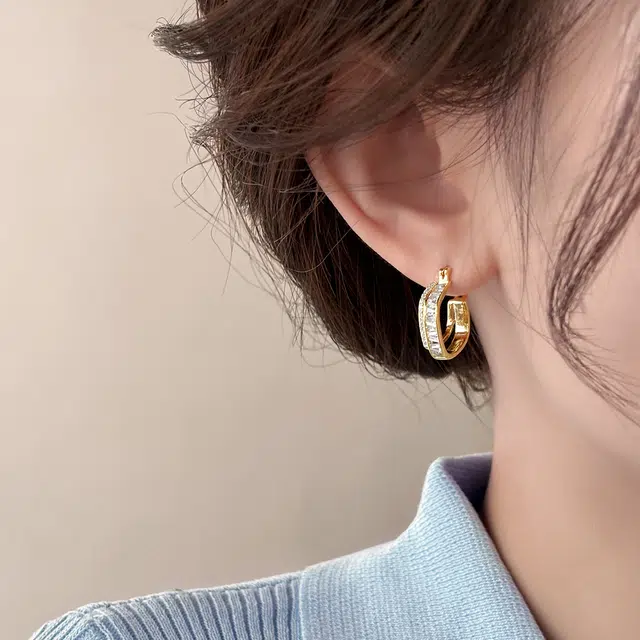 伊灿 日韩轻奢小众设计感高级精致大气 氧化锆石 耳环 女款 时尚气质百搭
