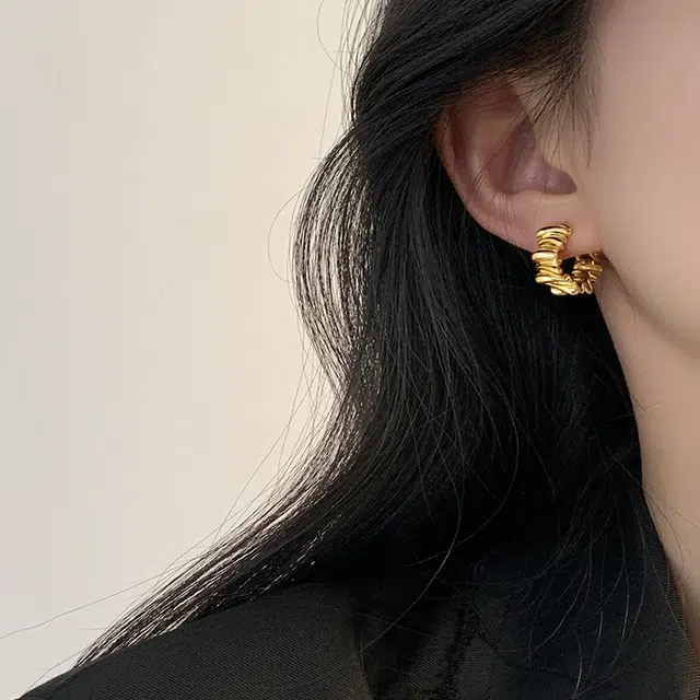 伊灿 金色素圈 小众设计高级感耳饰 铜电镀真金 耳环 女