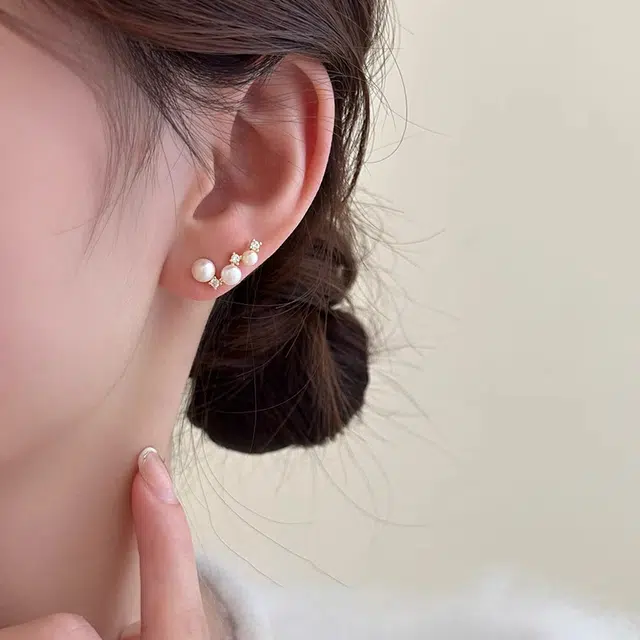伊灿 韩国水钻流苏 小众设计高级感耳饰 仿珍珠 耳钉 女款