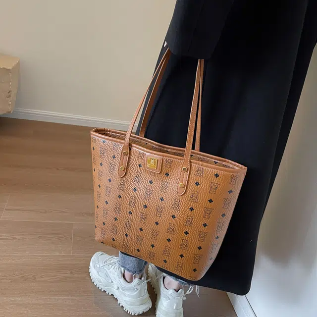PU Tote