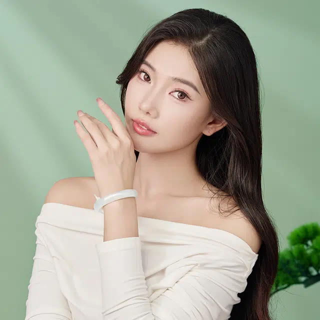 中鑫珠宝 白月光镯子白透 宽版荔枝冻玉 玉髓 玉石手镯 女