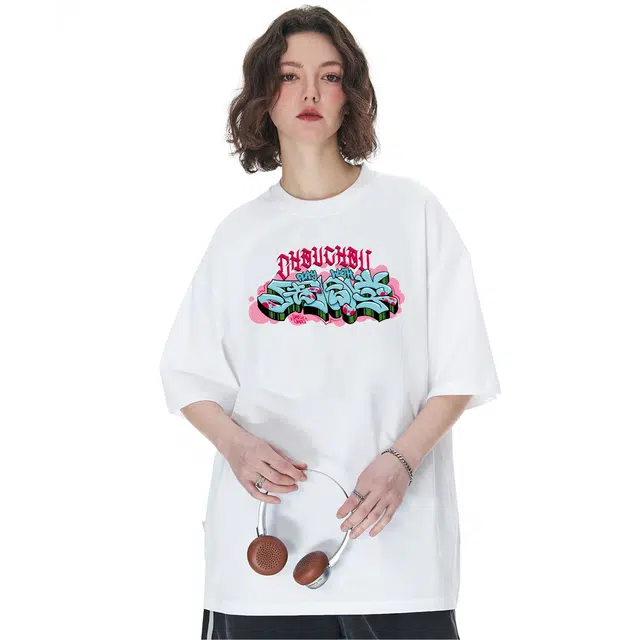 Logo T