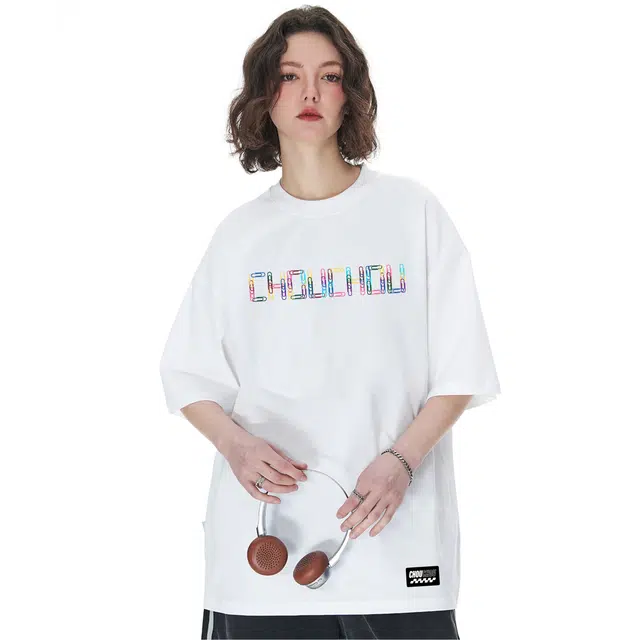 Logo T