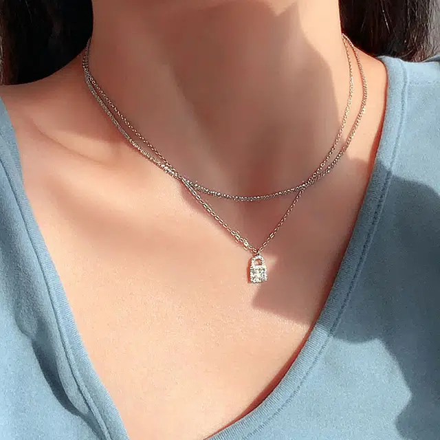 S925