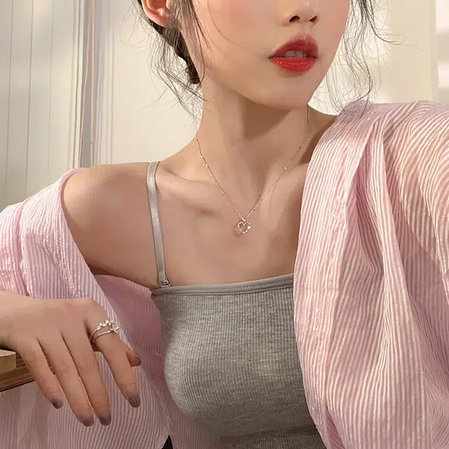 S925