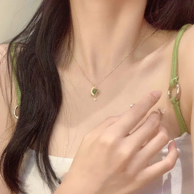 S925