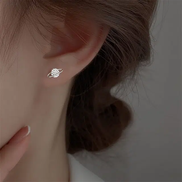 S925