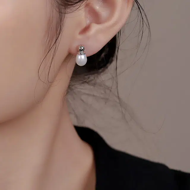 S925
