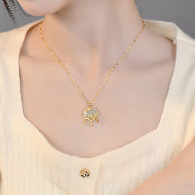 二三二三 新中式 国潮 国风 玉兔 平安锁 国风小众设计 和田玉 吊坠 女款 白玉