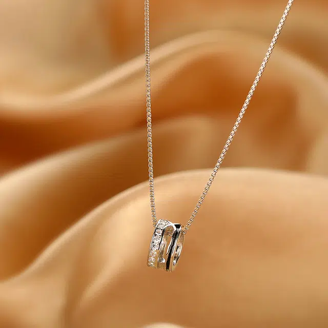 S925