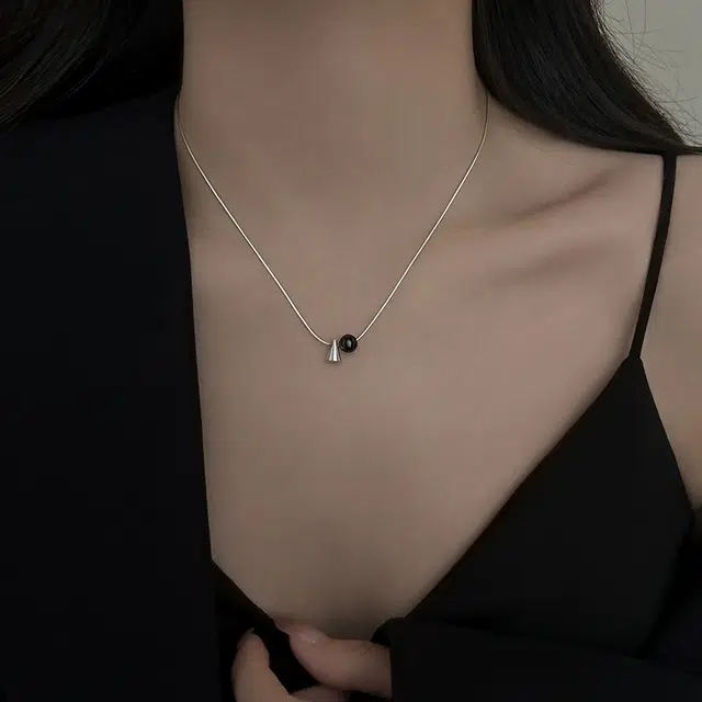 S925