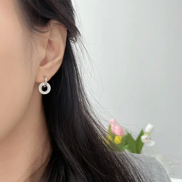 S925
