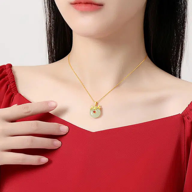二三二三 国风新中式平安扣萌龙十二生肖本命年 和田玉 项链 女款