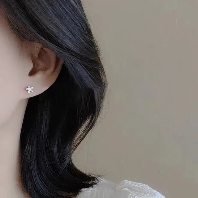 S925