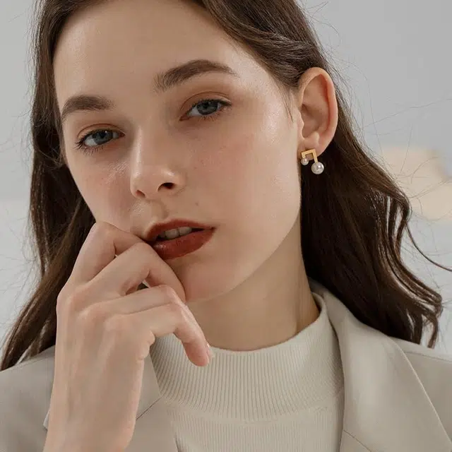 S925