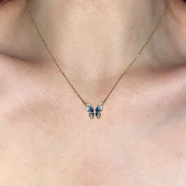 S925
