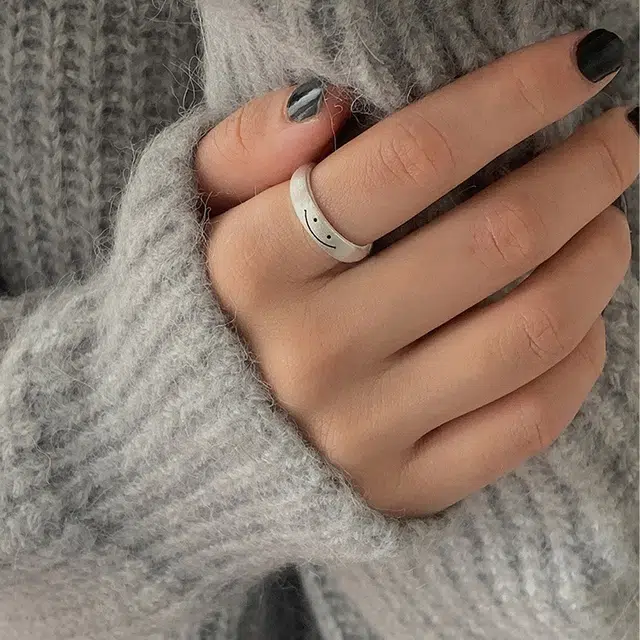 S925