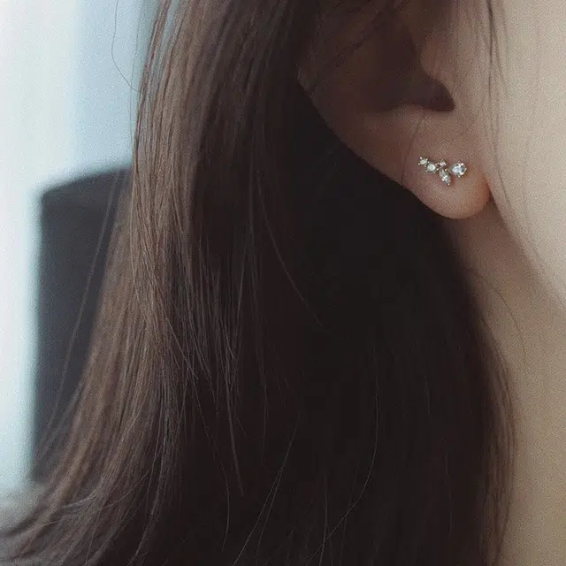 S925