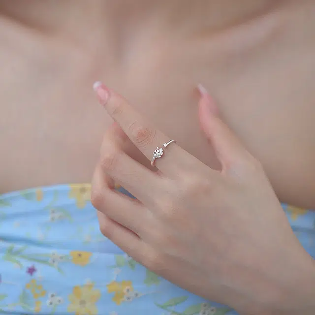 S925