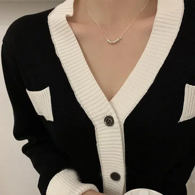 925