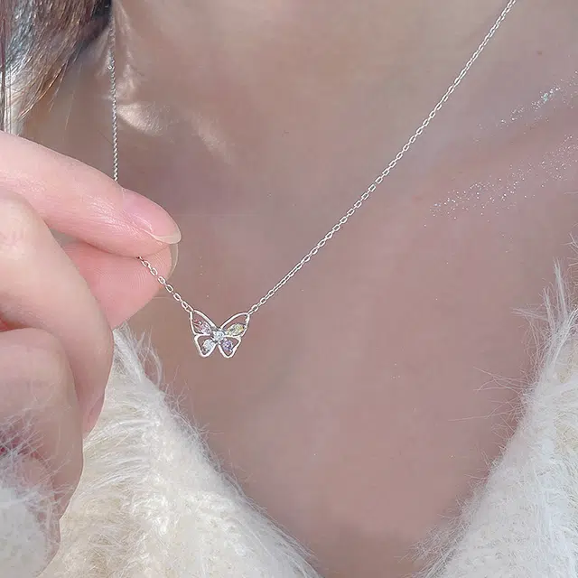 S925